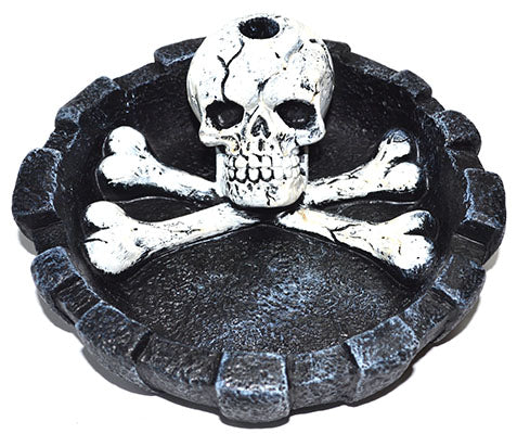 Skull & Crossbones Ashtray Mythical Collectibles